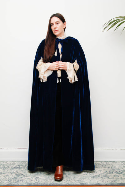 Vintage Gothic Opera Cape – Sapphire Blue Cotton Velvet