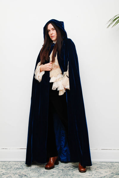 Vintage Gothic Opera Cape – Sapphire Blue Cotton Velvet