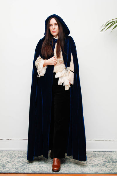 Vintage Gothic Opera Cape – Sapphire Blue Cotton Velvet