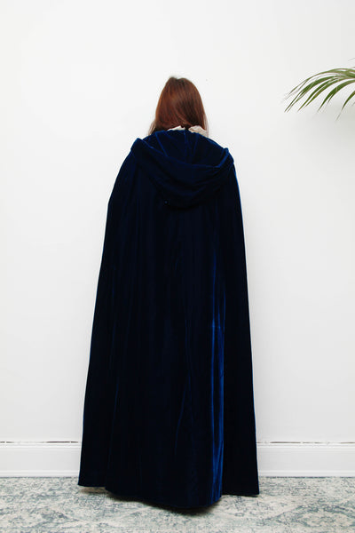 Vintage Gothic Opera Cape – Sapphire Blue Cotton Velvet