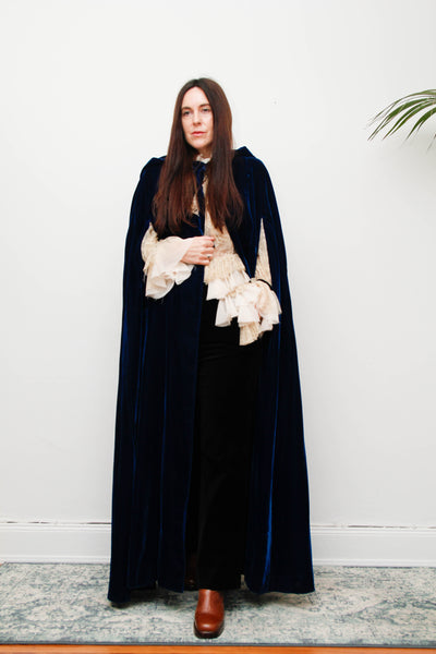 Vintage Gothic Opera Cape – Sapphire Blue Cotton Velvet