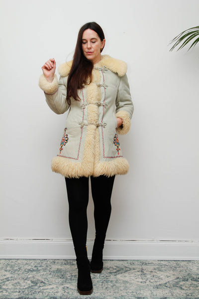 Vintage 70s Zakopane Embroidered Sheepskin Coat – Polish Folklore Bohemian Gem
