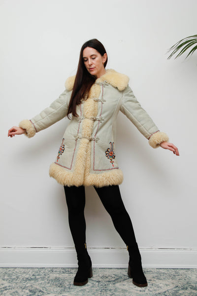 Vintage 70s Zakopane Embroidered Sheepskin Coat – Polish Folklore Bohemian Gem