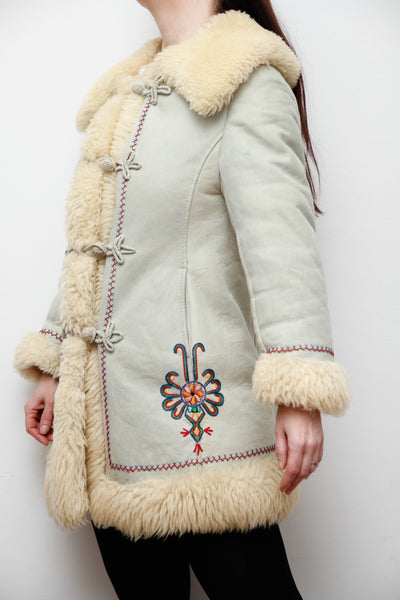 Vintage 70s Zakopane Embroidered Sheepskin Coat – Polish Folklore Bohemian Gem