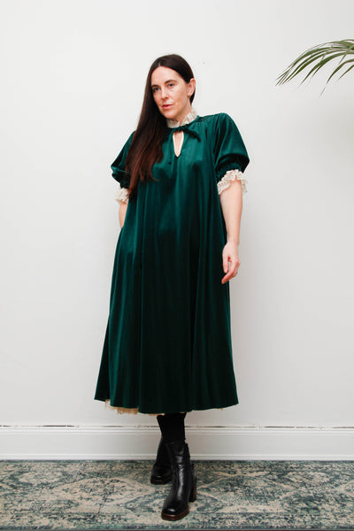 Rare Forest Green Velvet Quad Dress with Lace High Collar