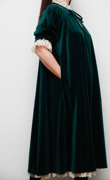 Rare Forest Green Velvet Quad Dress with Lace High Collar