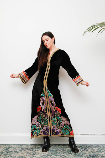 Rare Vintage Black Velvet Embroidered Kaftan Dress – Gothic Bohemian Treasure