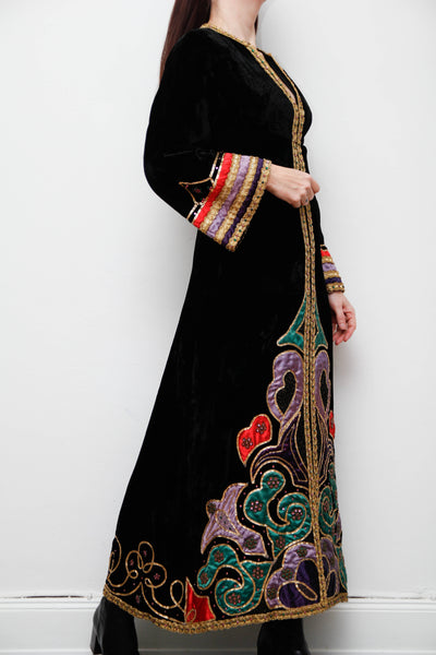 Rare Vintage Black Velvet Embroidered Kaftan Dress – Gothic Bohemian Treasure