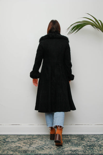 Vintage Sheepskin Suede Coat – Black Fur Collar, Belted Luxury, 100% Real Suede & Sheepskin