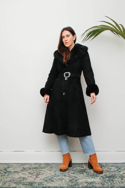 Vintage Sheepskin Suede Coat – Black Fur Collar, Belted Luxury, 100% Real Suede & Sheepskin