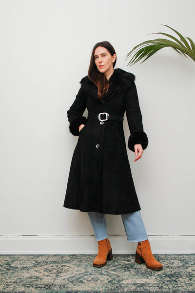 Vintage Sheepskin Suede Coat – Black Fur Collar, Belted Luxury, 100% Real Suede & Sheepskin