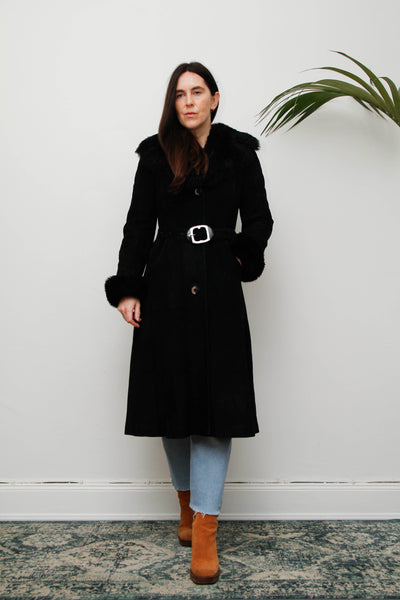 Vintage Sheepskin Suede Coat – Black Fur Collar, Belted Luxury, 100% Real Suede & Sheepskin