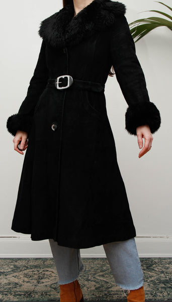 Vintage Sheepskin Suede Coat – Black Fur Collar, Belted Luxury, 100% Real Suede & Sheepskin