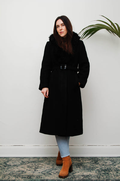Vintage Gothic Wool Coat with Black Fur Collar