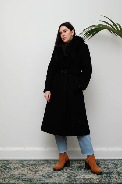 Vintage Gothic Wool Coat with Black Fur Collar