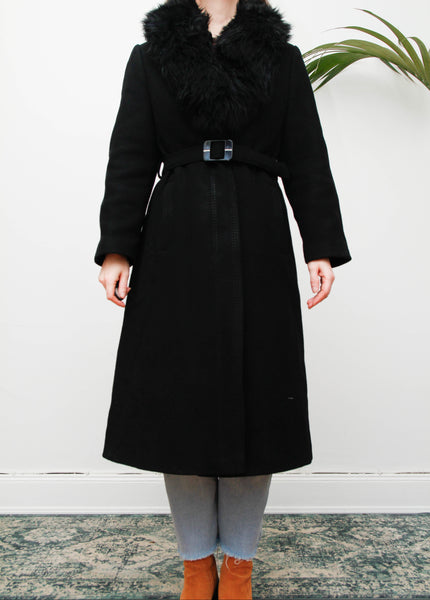 Vintage Gothic Wool Coat with Black Fur Collar
