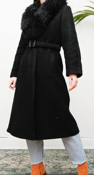 Vintage Gothic Wool Coat with Black Fur Collar