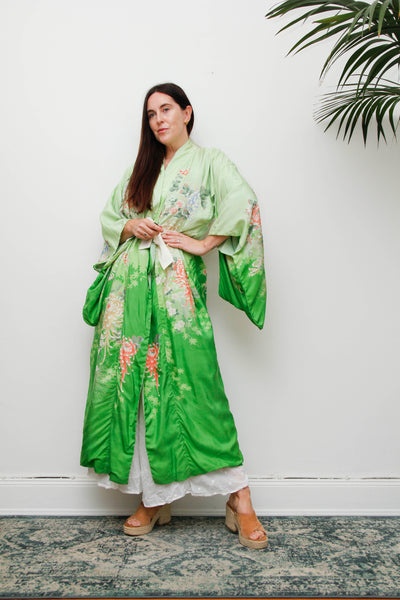 1940s Oriental Silk Kimono, Kaftan Chrysanthemum Floral Vintage Robe