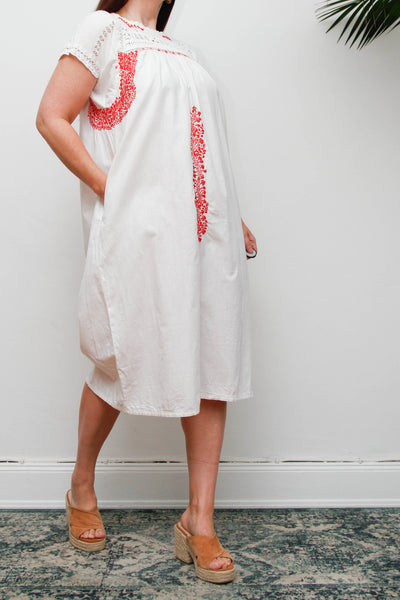 Vintage 1970s Oaxacan Mexican Dress, White Embroidered Cotton Midi
