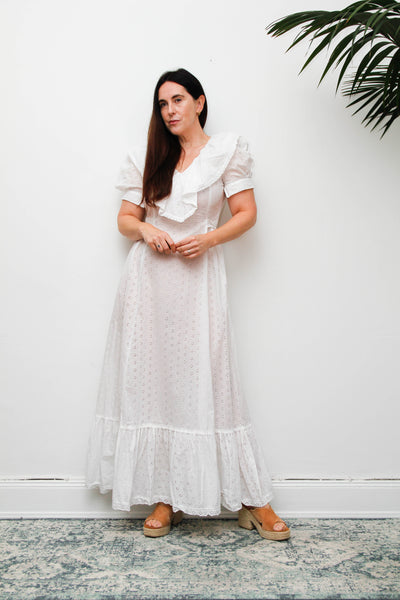 Vintage 1970s White Broderie Anglaise Cotton Maxi Dress with Ruffle Collar