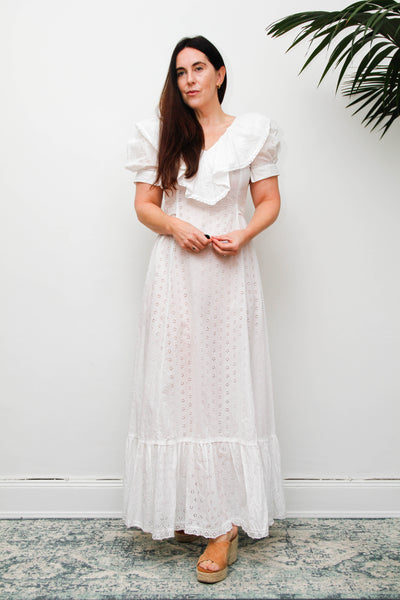 Vintage 1970s White Broderie Anglaise Cotton Maxi Dress with Ruffle Collar