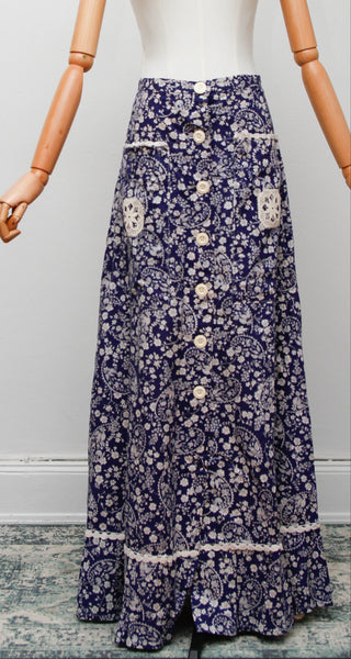 Vintage 1970s Navy Floral Cotton Prairie Maxi Skirt with Crochet Trim
