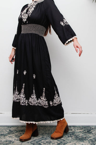 Vintage Hungarian Embroidered Cotton Dress