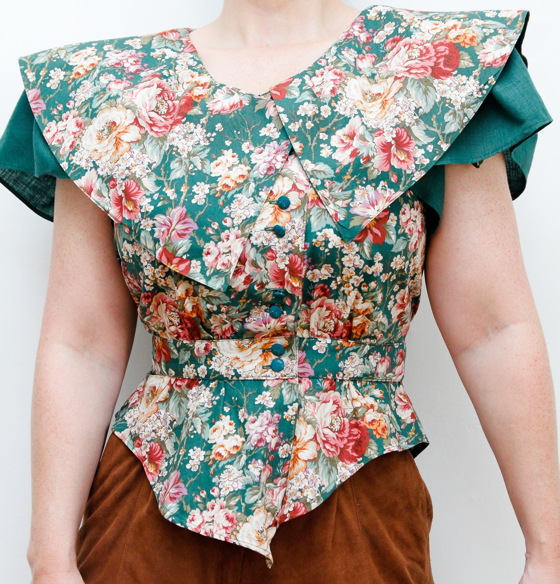 1980's Floral Peter Pan Collar Blouse