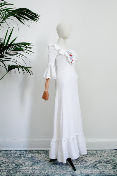 Vintage White Floral Betty Barclay Cotton Floral Cheesecloth Maxi Kaftan Dress