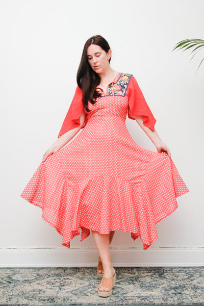 1970s Vintage Patchwork Floral Dress | Boho Handkerchief Hem Cotton Maxi – Red & White with Gauze Kaftan Sleeves