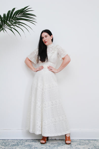 Vintage Bohemian Prairie Ivory Lace Wedding Dress