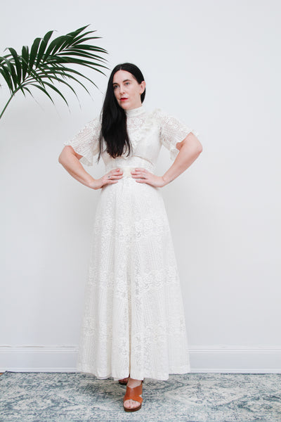 Vintage Bohemian Prairie Ivory Lace Wedding Dress