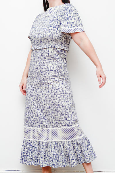1970s Vintage Floral Dress | Romantic Boho Cotton Dress with Cape Sleeves – Summer Festival Style
