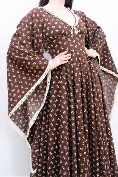 1970's Cotton Fabric Kaftan Wizard Sleeve Maxi Dress