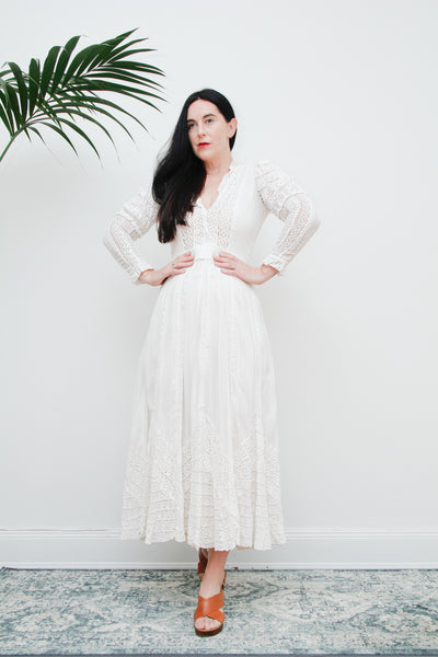 1970's White  Wedding Floral Cotton Lace Mexican Kaftan Dress