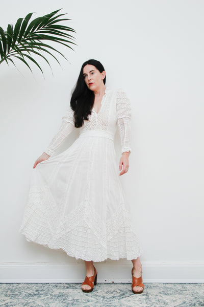 1970's White  Wedding Floral Cotton Lace Mexican Kaftan Dress