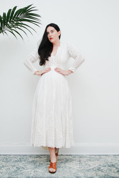 1970's White  Wedding Floral Cotton Lace Mexican Kaftan Dress