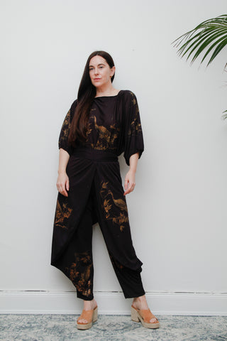 1970s Black & Gold Bird Print Jumpsuit – Vintage Boho Kaftan Sleeve One Piece with Sash Belt