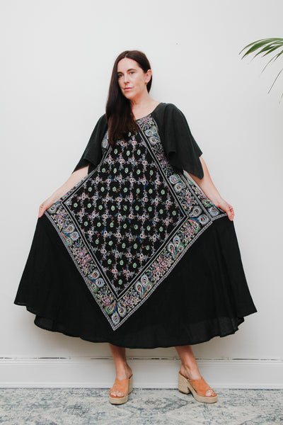 Rare 1970s Indian Cotton Maxi Dress – Bohemian Paisley Kaftan Style