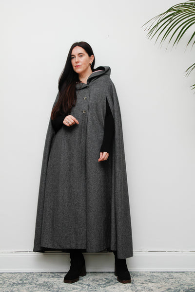 1970's Grey Pure Wool  Dramatic Hooded Maxi Cape