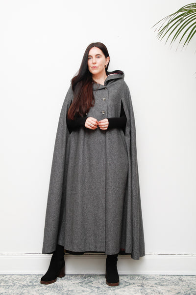 1970's Grey Pure Wool  Dramatic Hooded Maxi Cape