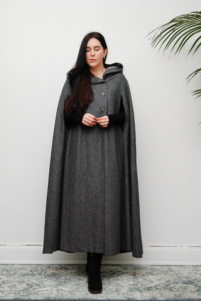 1970's Grey Pure Wool  Dramatic Hooded Maxi Cape