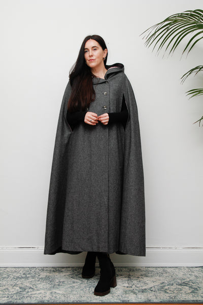 1970's Grey Pure Wool  Dramatic Hooded Maxi Cape