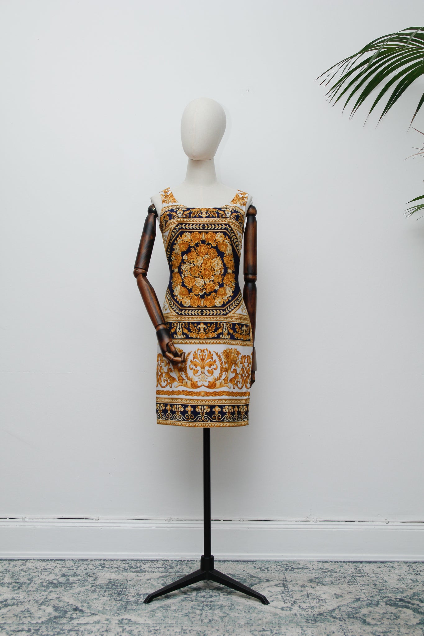 Vintage “Old Money” Gold Baroque Shift Dress – Versace-Inspired, Navy & White, Summer Style