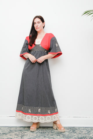 1970s Vintage Boho Kaftan Dress | Patchwork Floral Cotton Maxi with Lace Insets – Ethereal Summer Style