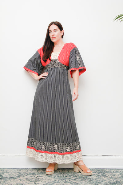 1970s Vintage Boho Kaftan Dress | Patchwork Floral Cotton Maxi with Lace Insets – Ethereal Summer Style