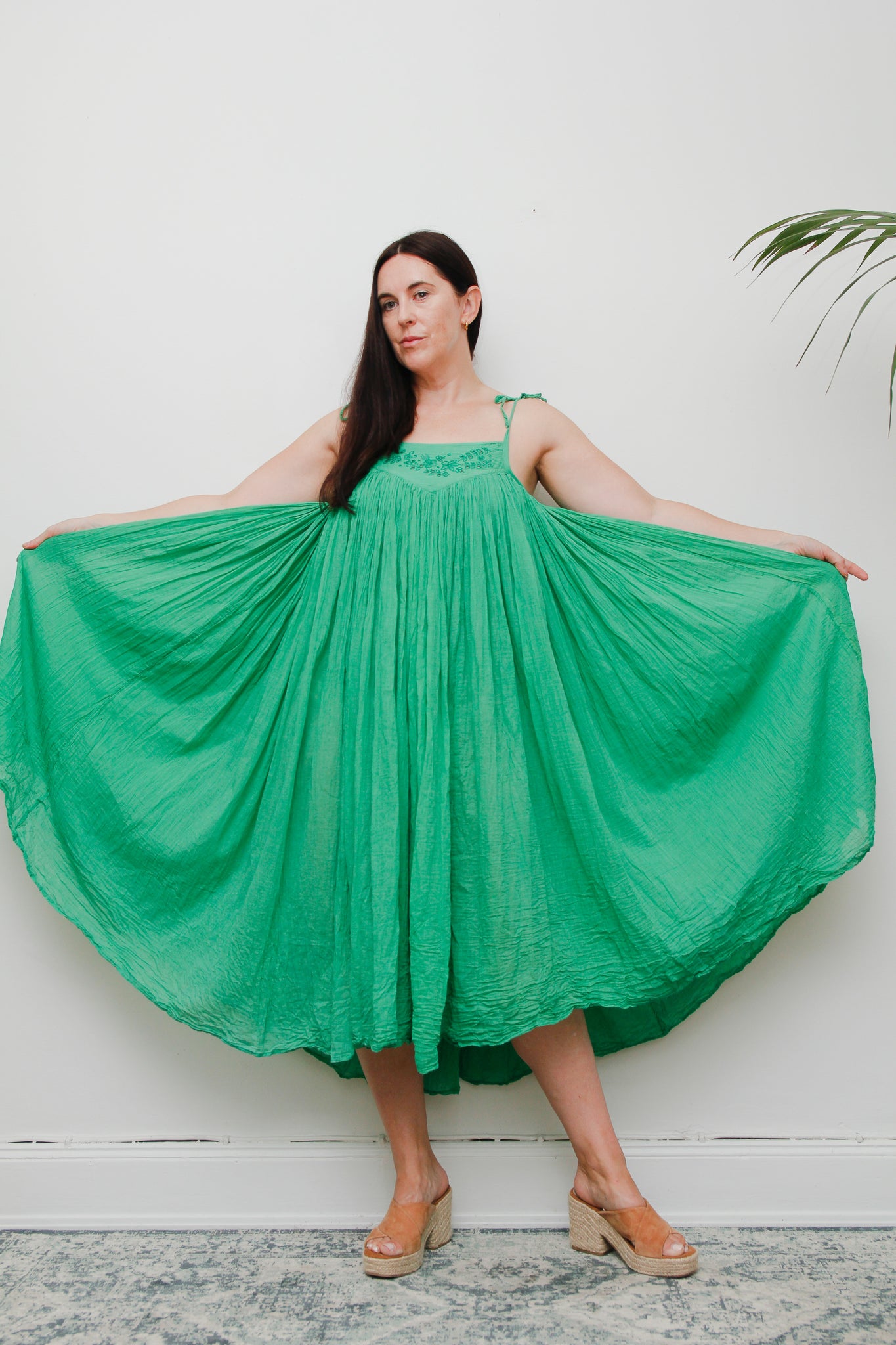 1970s Indian Gauze Cotton Dress – Vintage Green Boho Smock with Adjustable Sun Straps