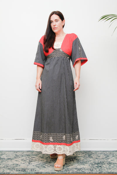 1970s Vintage Boho Kaftan Dress | Patchwork Floral Cotton Maxi with Lace Insets – Ethereal Summer Style