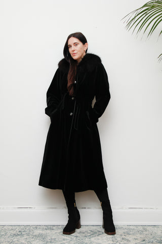 1980's Princess Penny Lane Fur Collar Black Velvet Coat