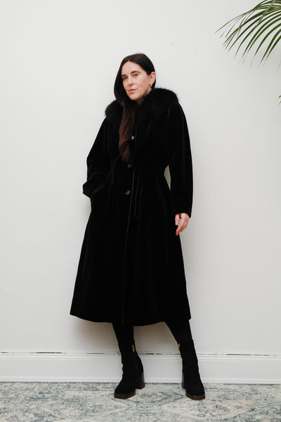 1980's Princess Penny Lane Fur Collar Black Velvet Coat